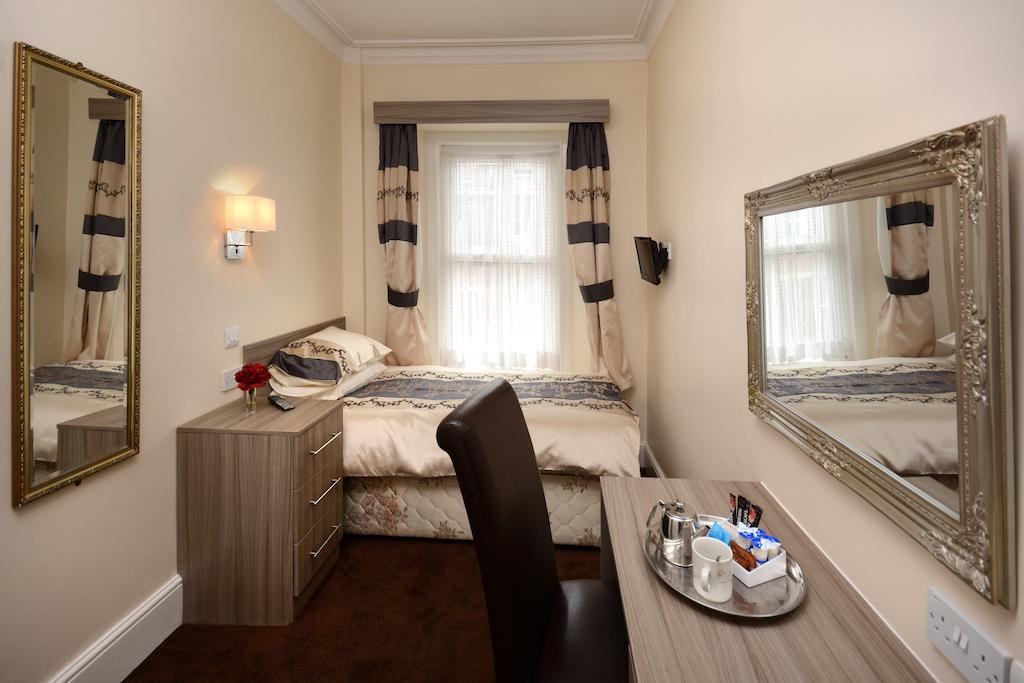 Gascony Hotel Minehead Bagian luar foto